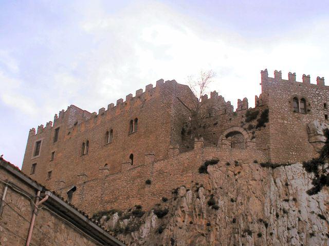 Castello di Caccamo 11.4.06 (11).JPG